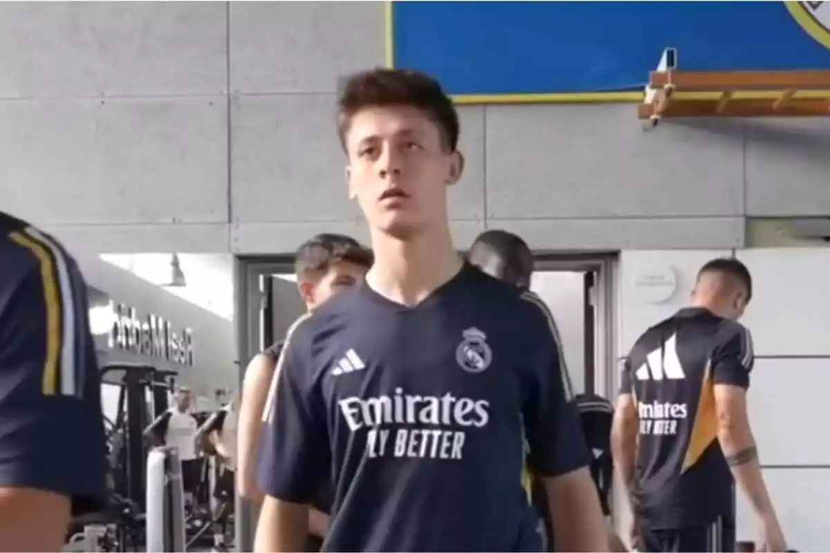 Arda Güler en un entrenamiento con el Real Madrid