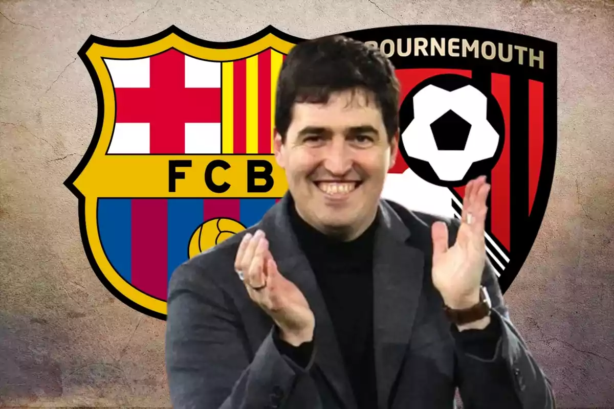 Andoni Iraola y los escudos de Barça y Bournemouth