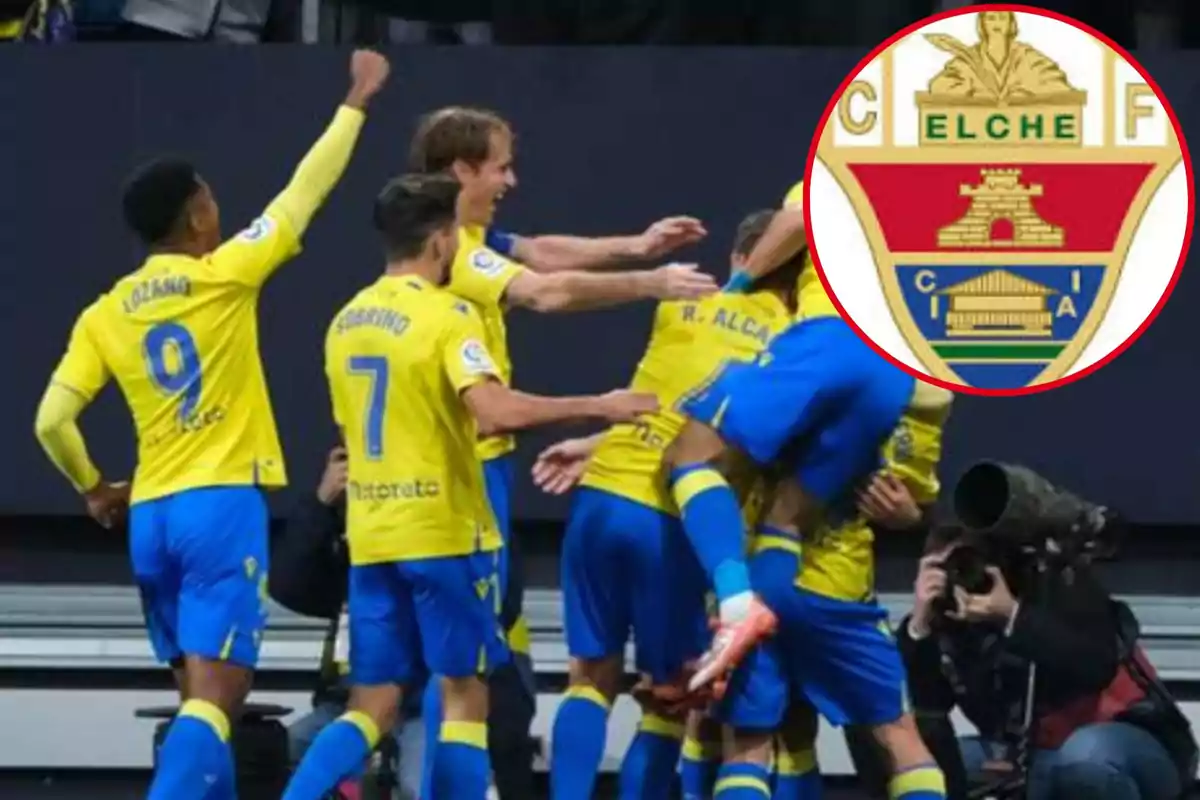 Montage con el equipo del Cádiz celebrando un gol y un círculo con el escudo del Elche arriba a la derecha
