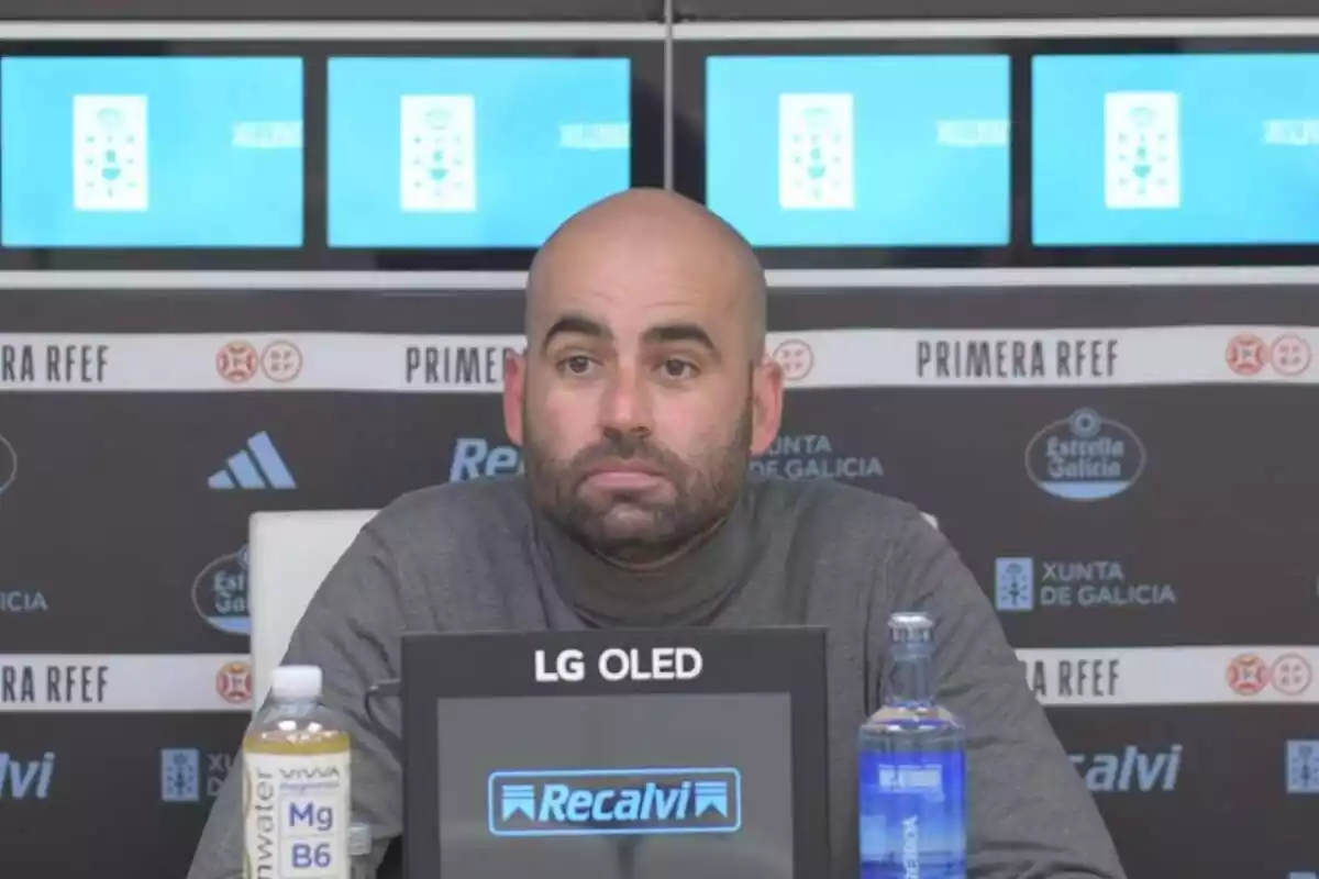 Claudio Giráldez durante una rueda de prensa cuando todavía era entrenador del Celta Fortuna