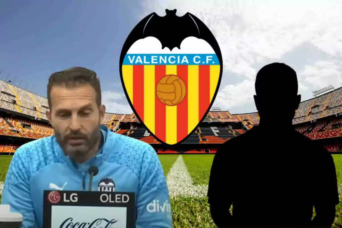 Un hombre en una conferencia de prensa con el logo del Valencia C.F. y un estadio de fondo.