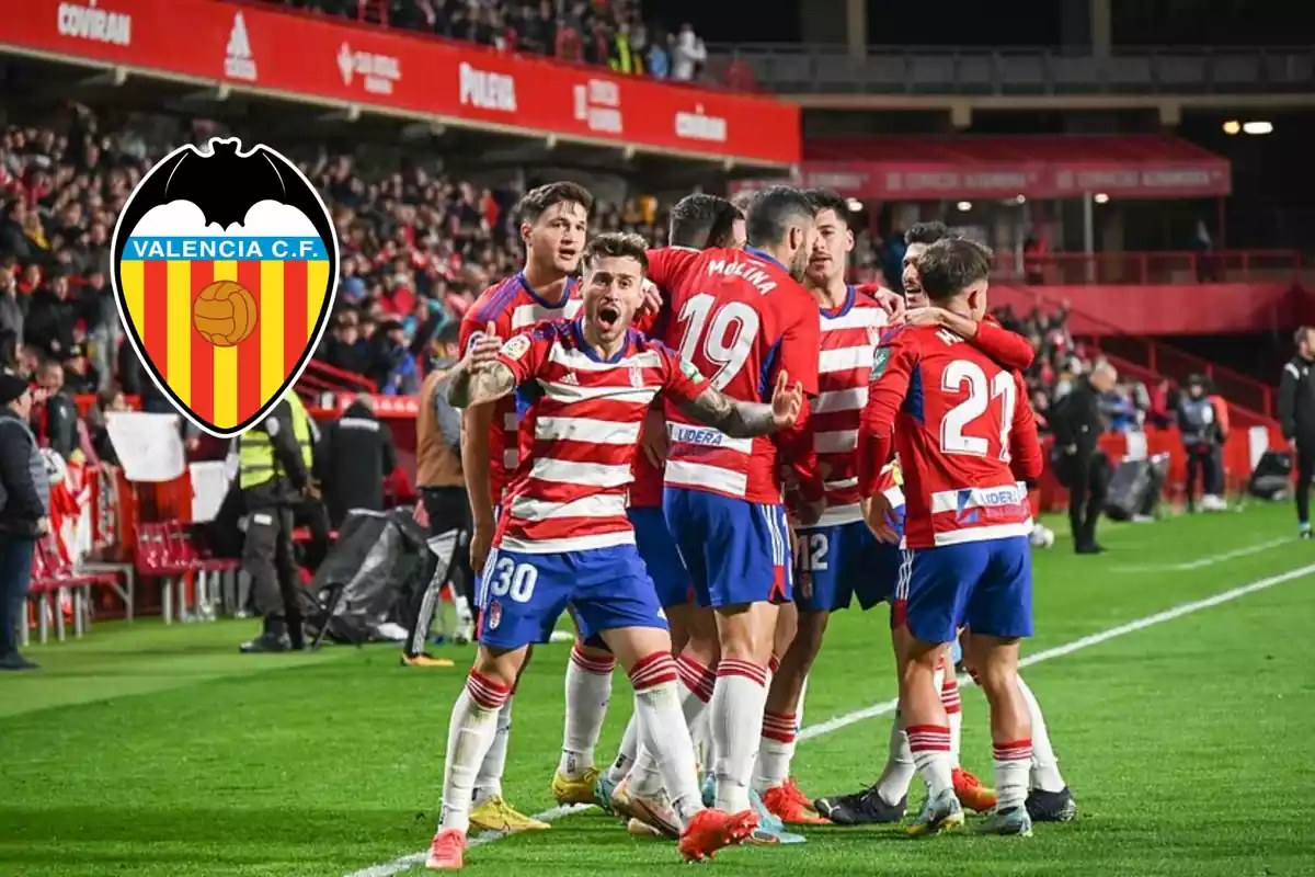 Jugadores del Granada celebrando un gol