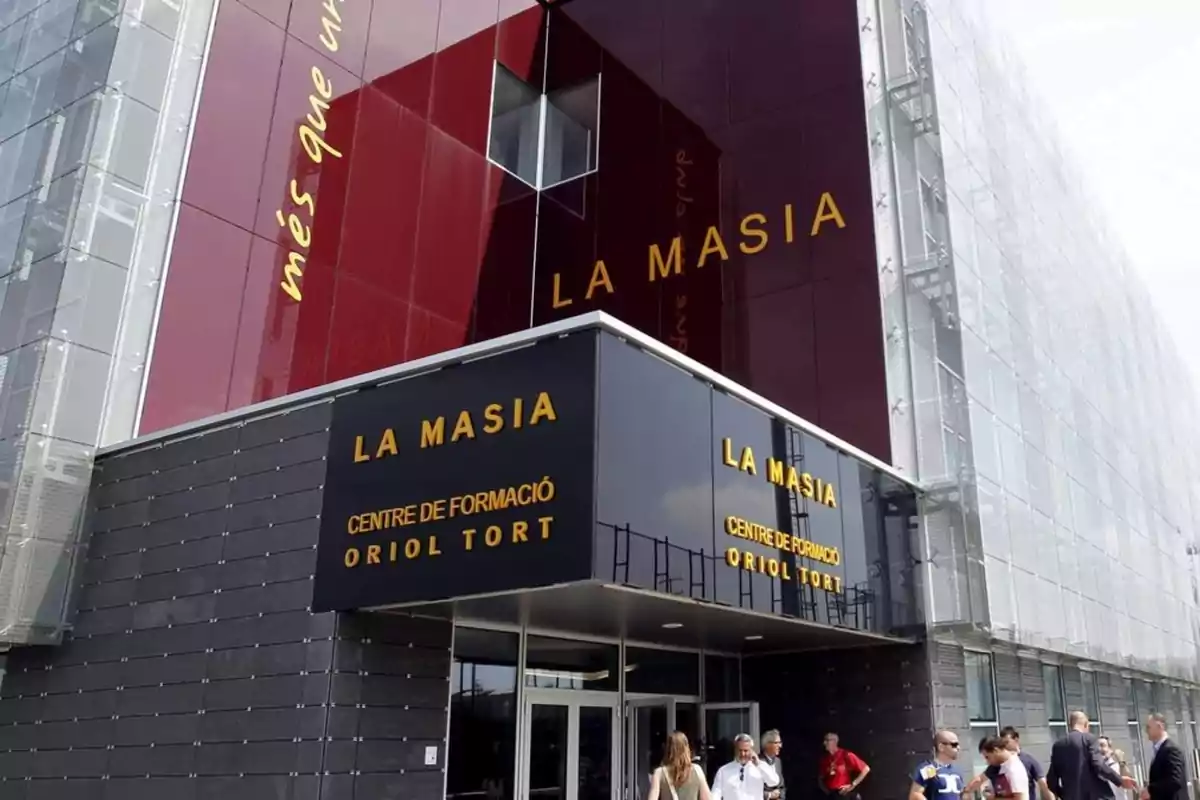 Edificio de La Masia Centre de Formació Oriol Tort