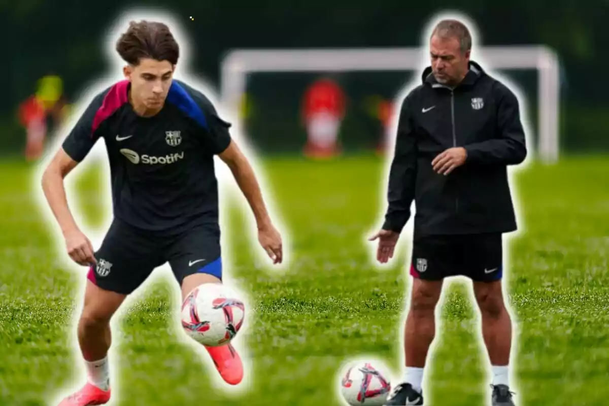 Un jugador de fútbol entrenando mientras un entrenador observa en un campo de fútbol.