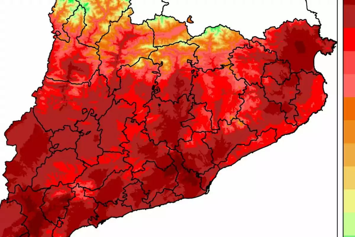 Mapa de calor que muestra la intensidad de un fenómeno en diferentes regiones, con predominancia de colores rojos y algunas áreas en verde y amarillo.