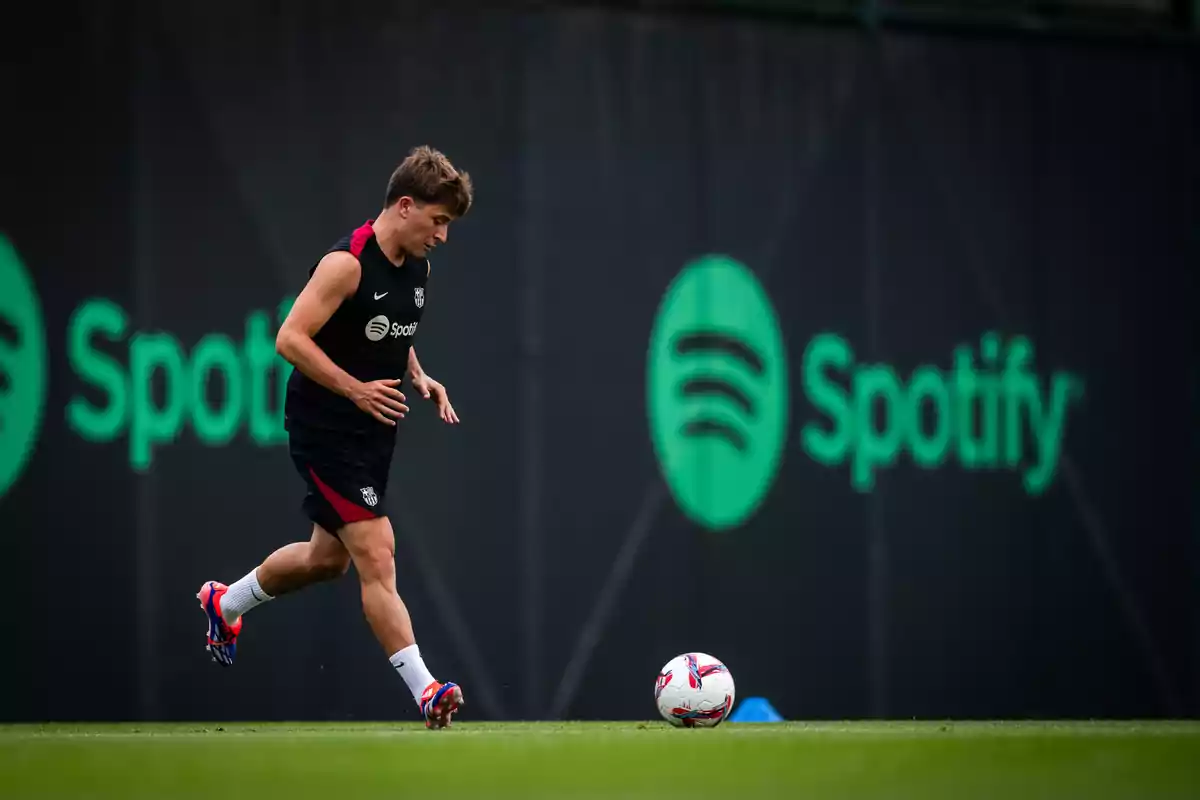 Pablo Torre en un entrenamiento con el Barça esta pretemporada 2024