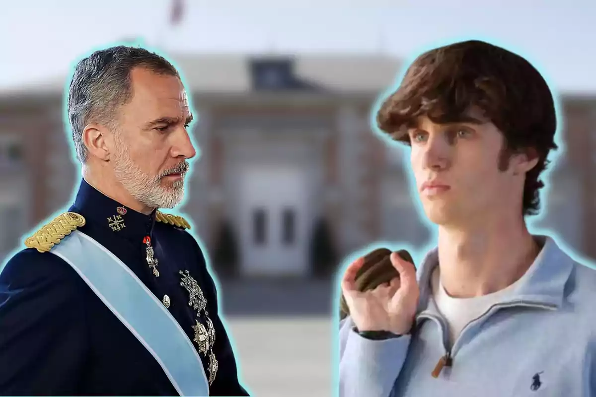 Un hombre con uniforme militar y barba gris mira a un joven con cabello rizado que lleva una chaqueta azul claro y una mochila sobre su hombro, con un edificio borroso de fondo.