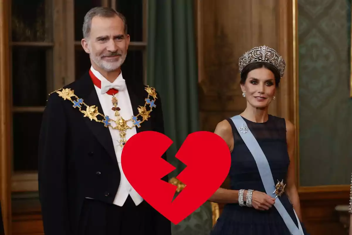 Una pareja vestida de gala con un corazón roto superpuesto en el centro de la imagen.