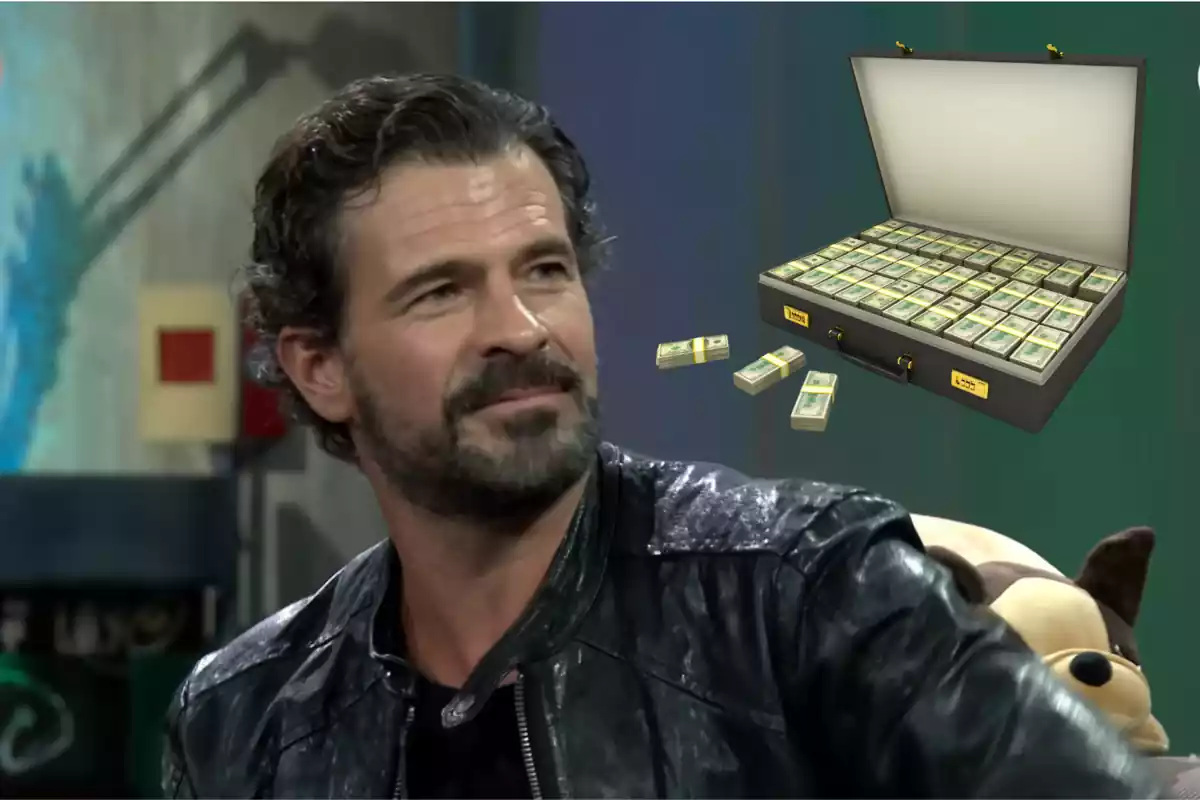 Una imagen con Rodolfo Sancho durante una entrevista en Movistar. A la derecha una imagen con una maleta llena de dinero