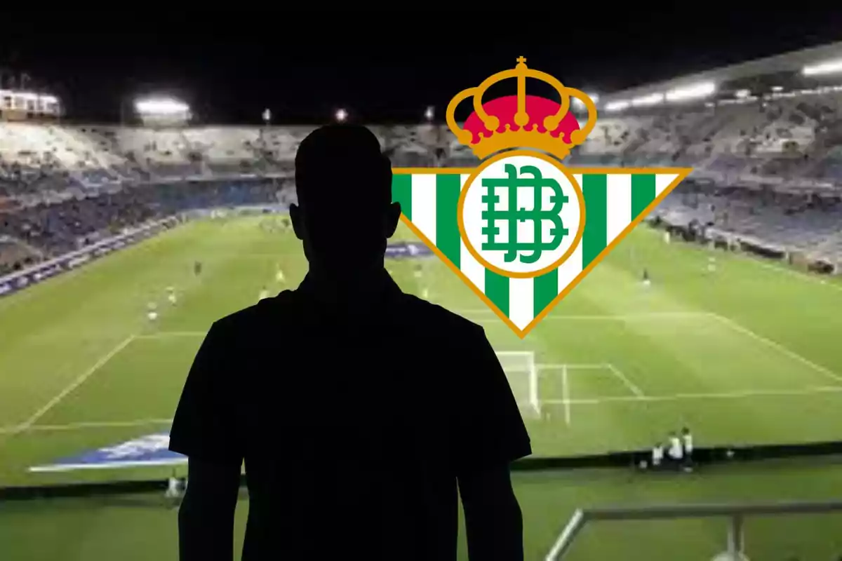 Montage con el estadio Heliodoro Rodríguez López de Tenerife y una sombra negra en el centro de la imagen con el escudo del Real Betis