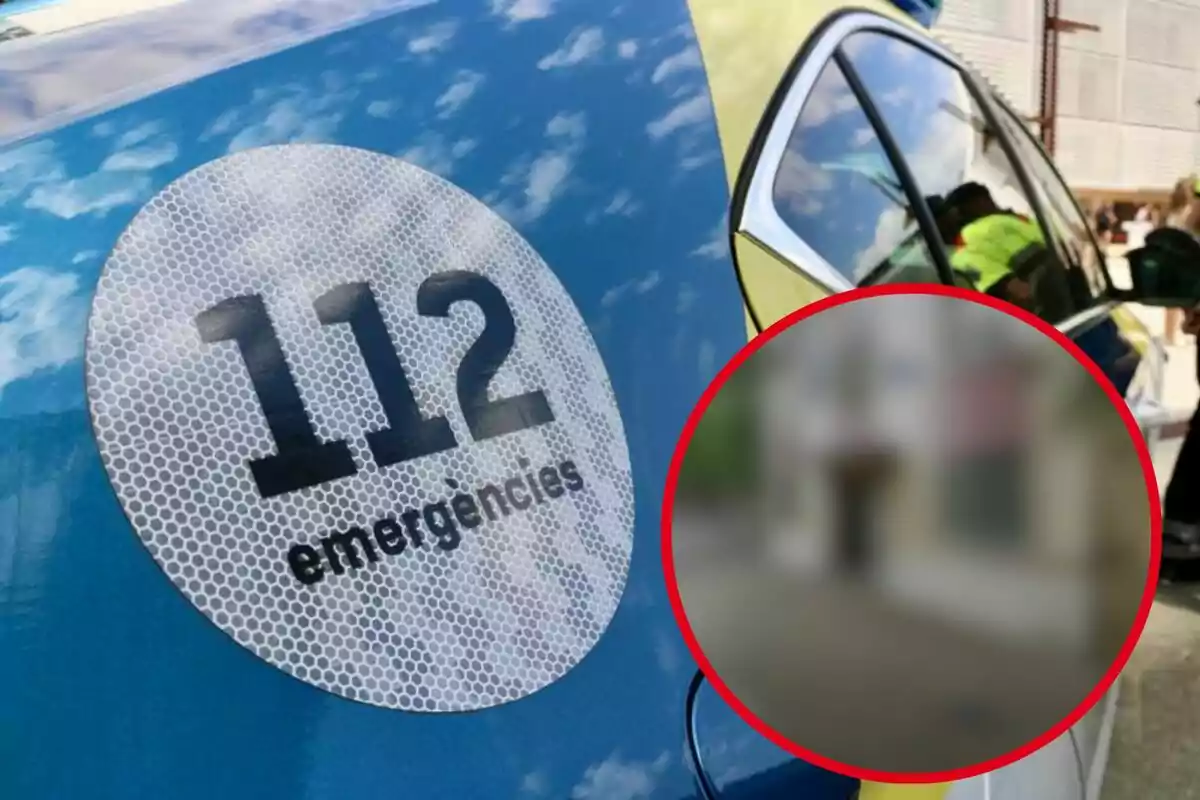 Un coche de emergencias con el número 112 visible en un círculo blanco en la puerta.