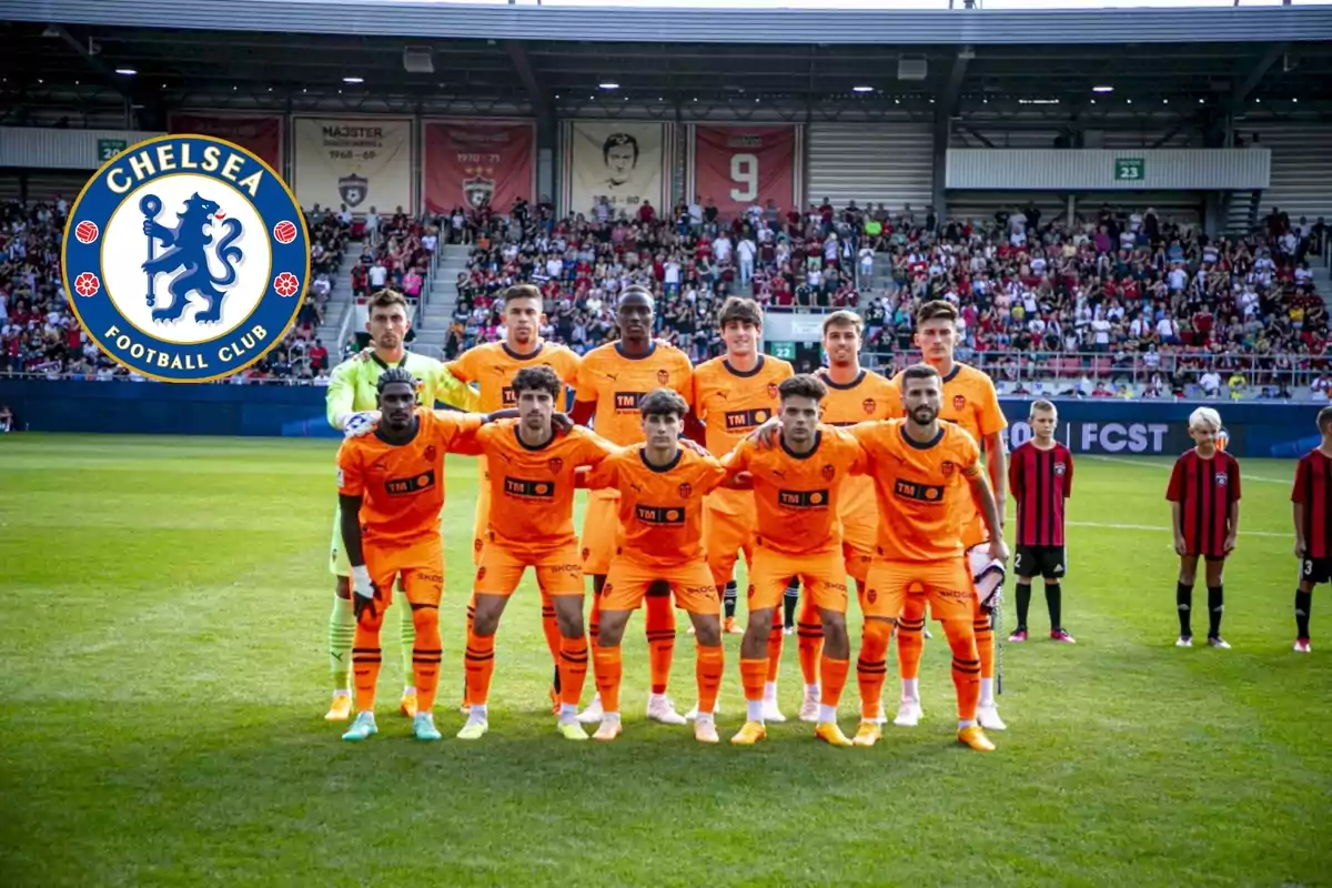 Jugadores del Valencia antes de un partido de pretemporada en verano del 2023