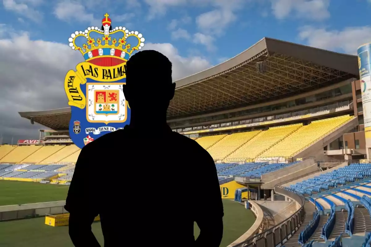 Posible nuevo fichaje de la UD Las Palmas con el Estadio de Gran Canaria de fondo